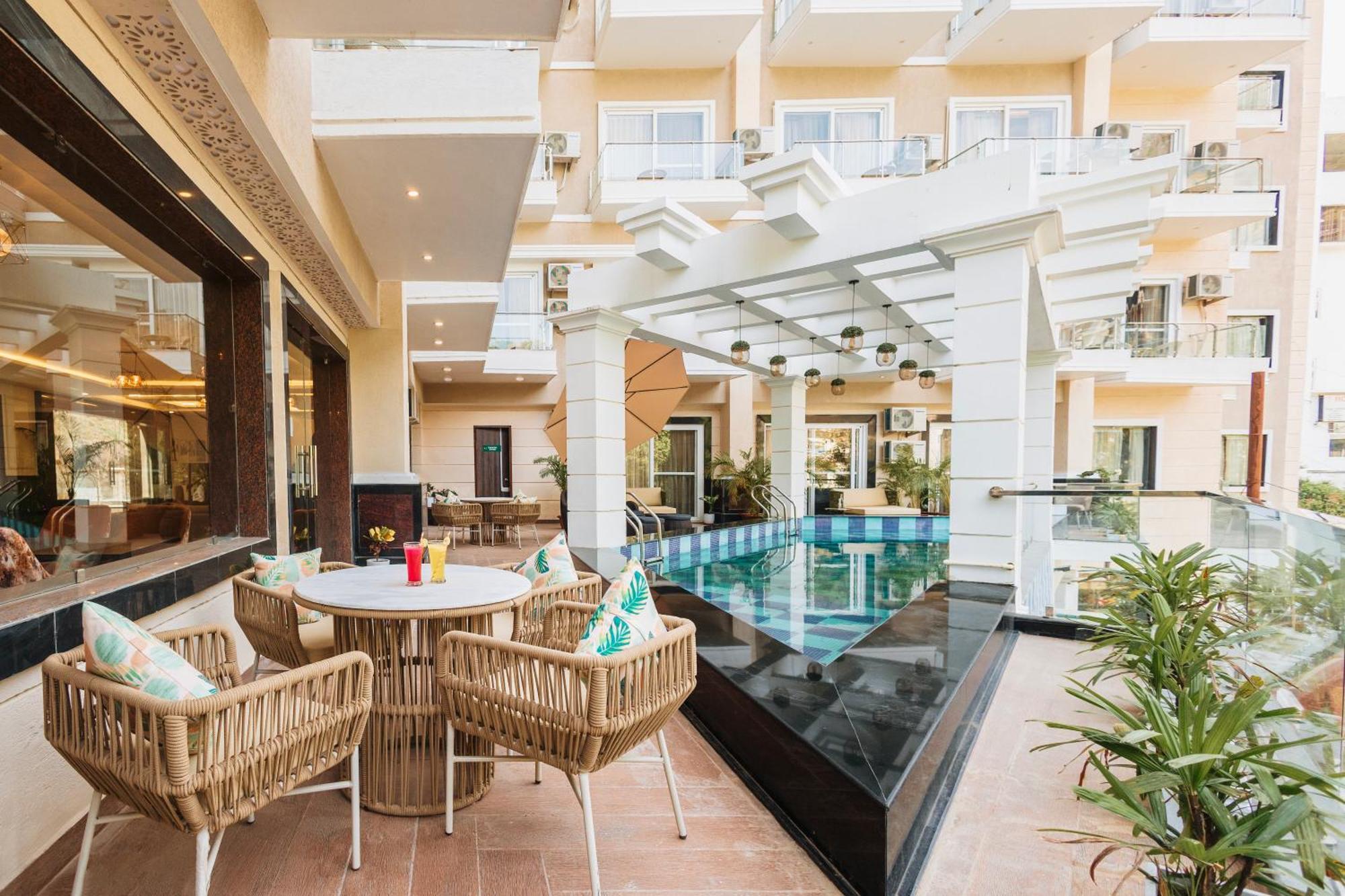 Stone Wood Hotel, Ришикеш Экстерьер фото